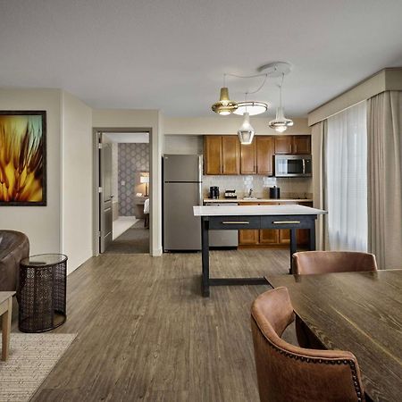 Homewood Suites By Hilton At The Waterfront Wichita Kültér fotó