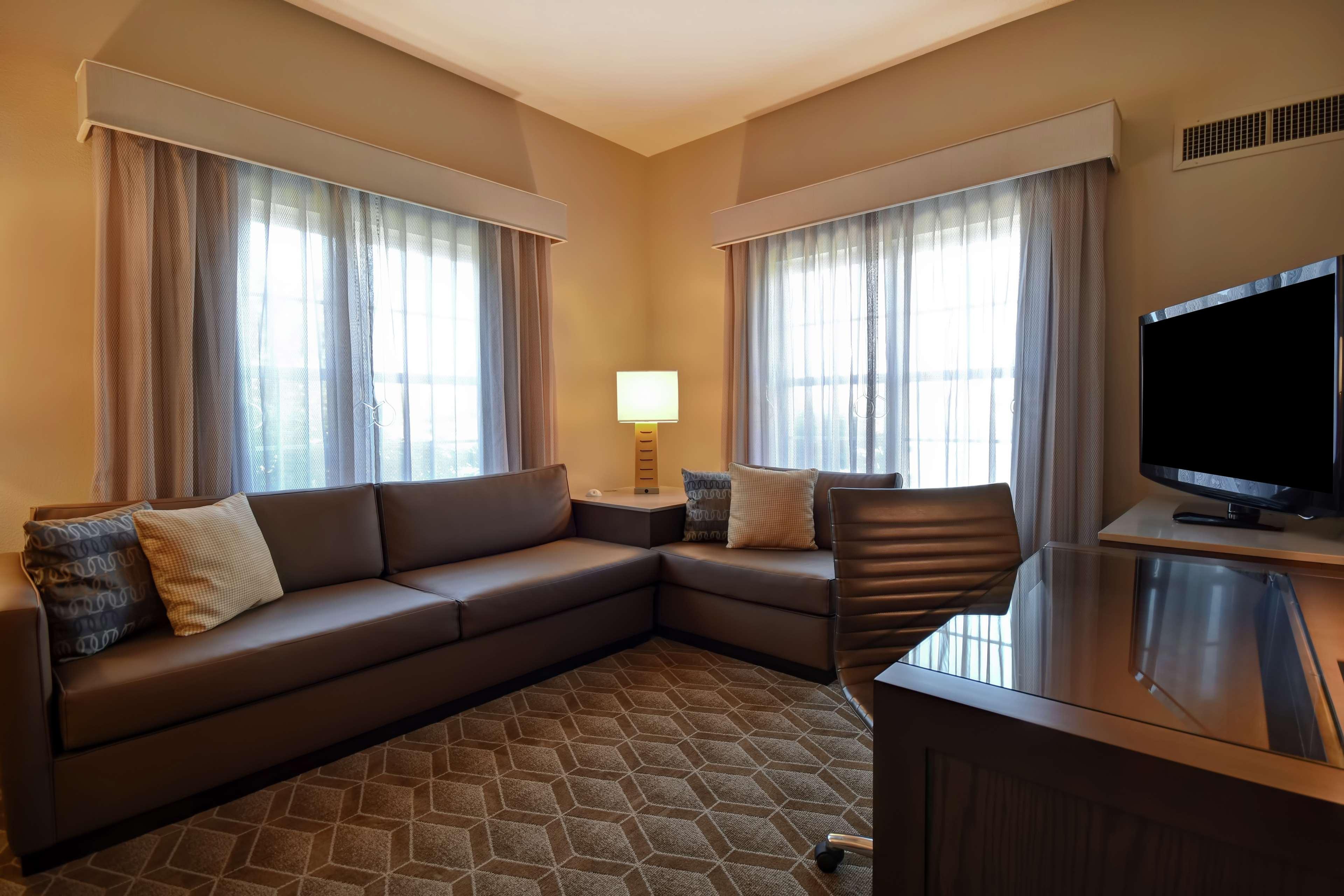 Homewood Suites By Hilton At The Waterfront Wichita Kültér fotó