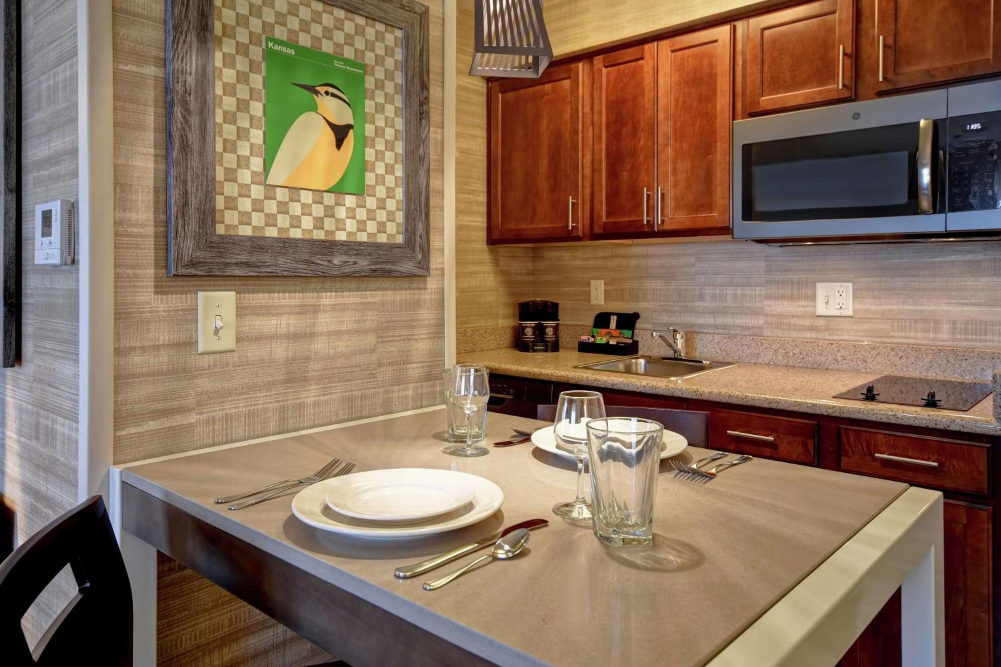 Homewood Suites By Hilton At The Waterfront Wichita Kültér fotó
