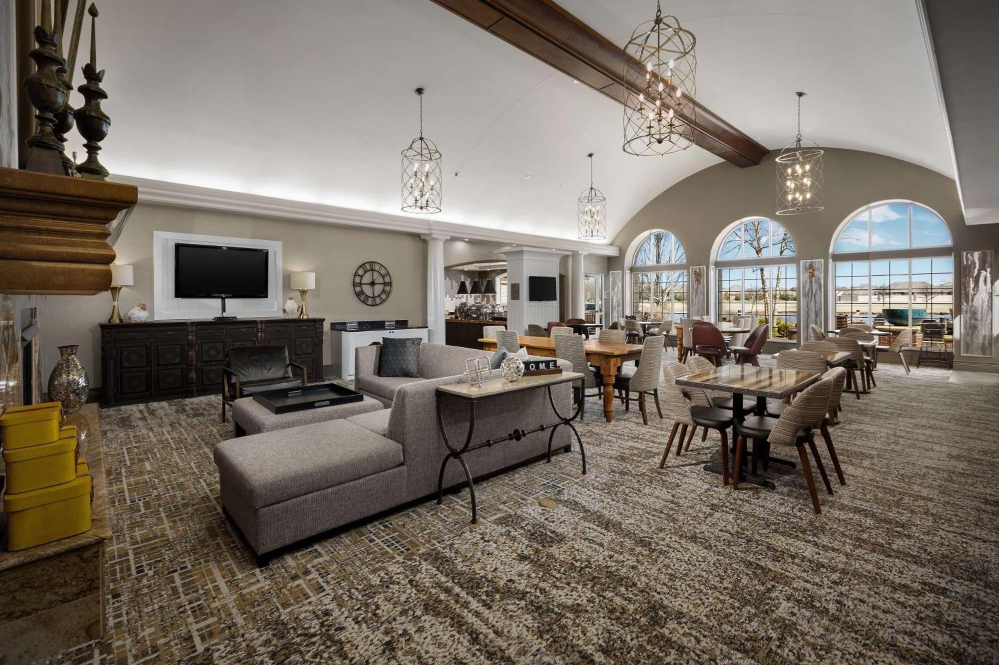 Homewood Suites By Hilton At The Waterfront Wichita Kültér fotó